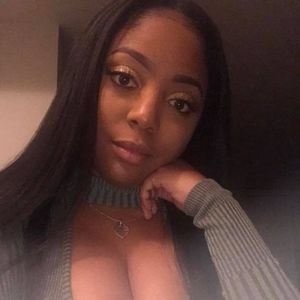 Meet your Posher, Beatrice